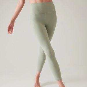 ATHLETA Salutation Stash 7/8 Tights Leggings
